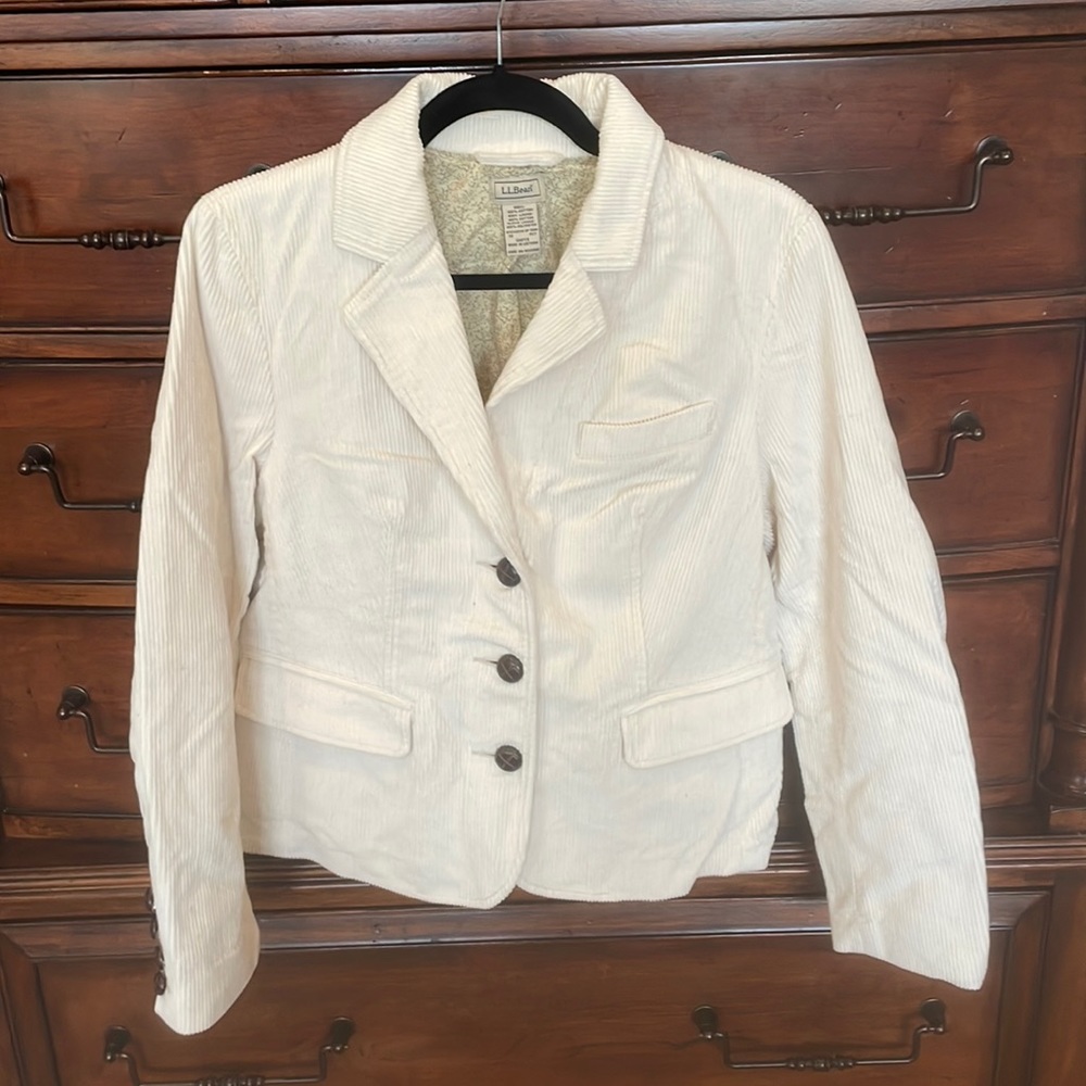 LL Bean off white corduroy casual jacket. Size 12. Runs small.
